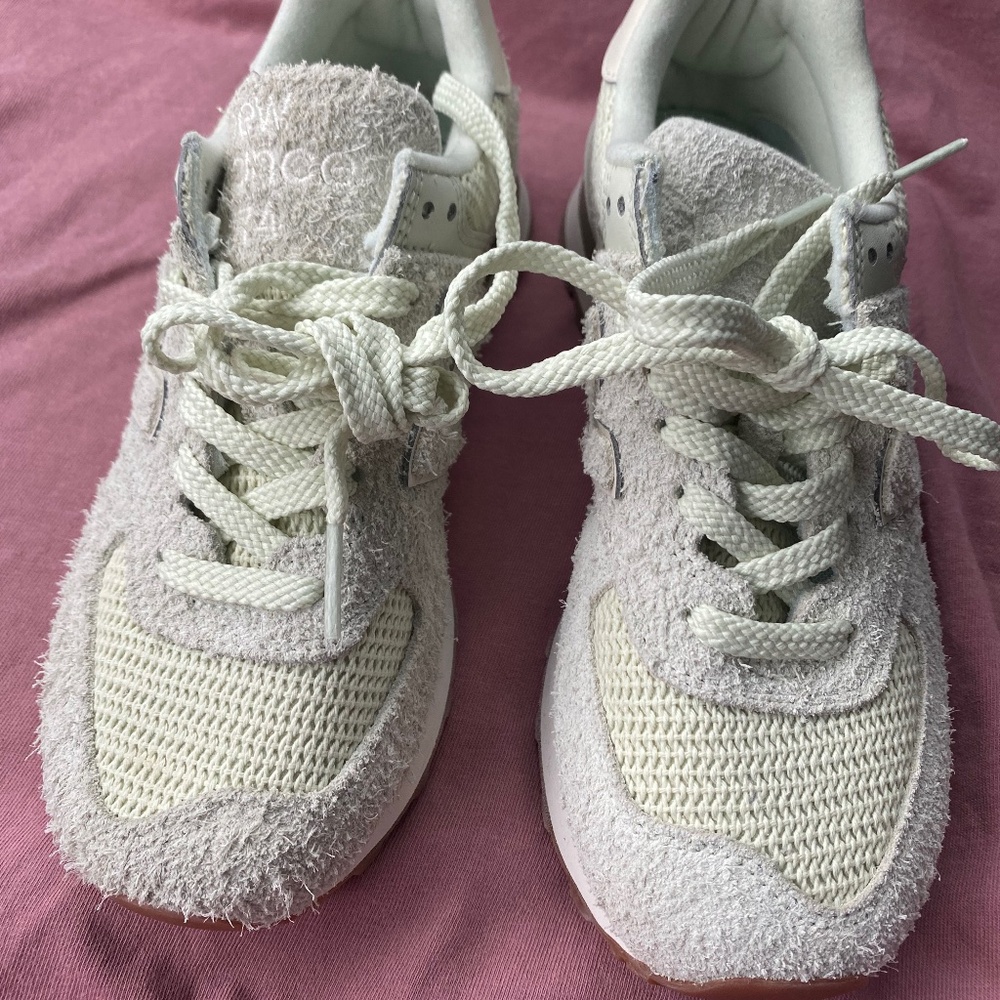 New Balance Sneakers